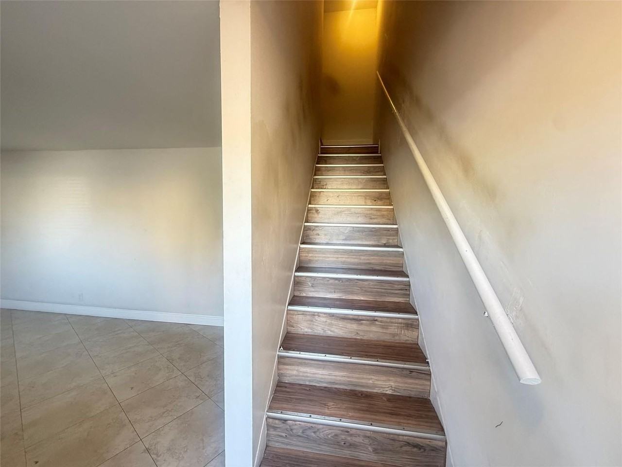 5646 Blueberry Ct - Photo 7 of 11