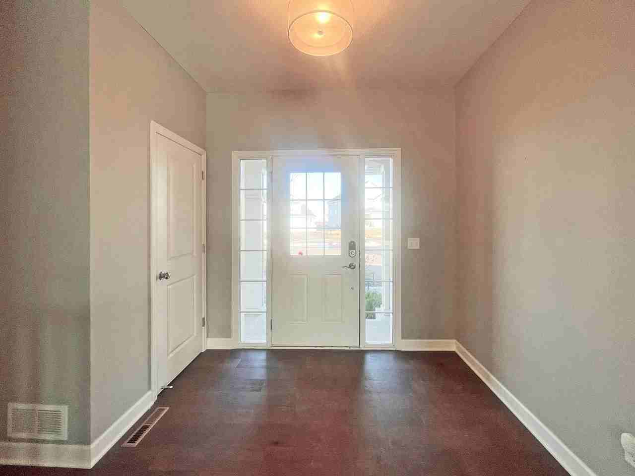 18275 Geyser Way - Photo 7 of 30