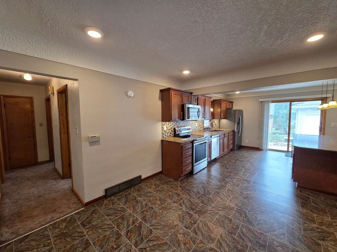 1610 Parker St - Photo 2 of 44