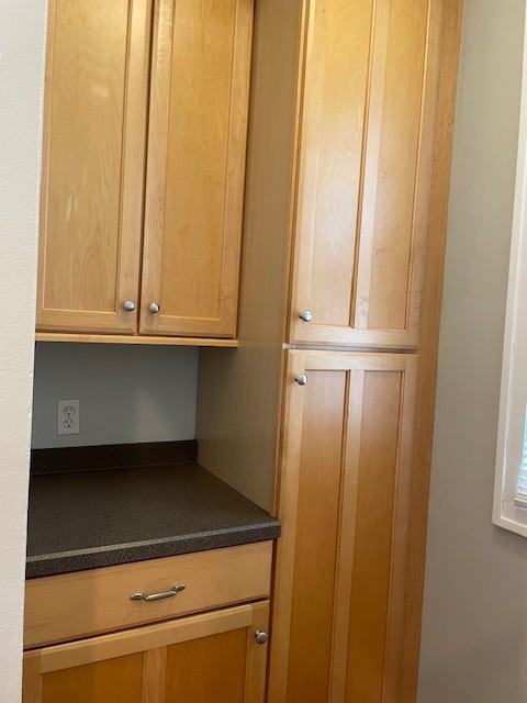 916 Laurel Avenue - Photo 7 of 22