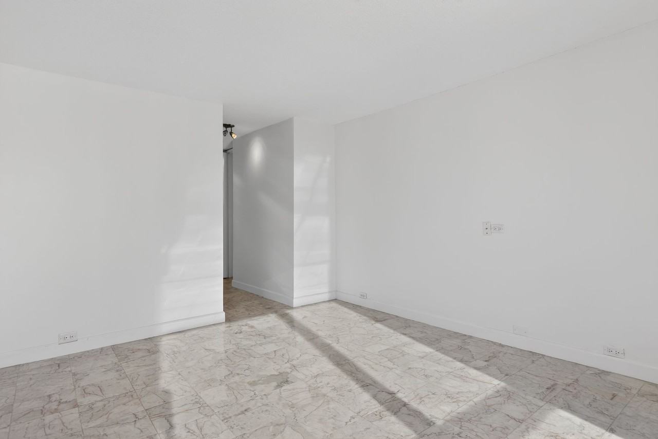 360 East Randolph Street - Photo 5 of 5