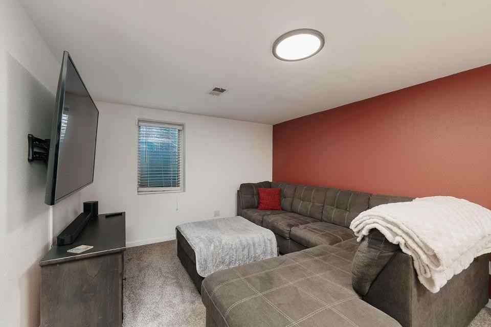 1903 Belvedere Dr - Photo 5 of 10