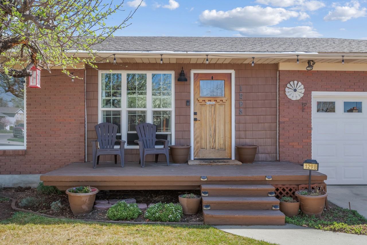 1298 Nw - Photo 2 of 35
