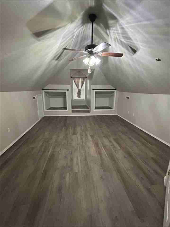 523 S Pine St #523PINE - Photo 4 of 9