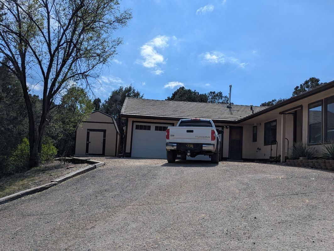 4 Cavaletti Ct - Photo 2 of 17