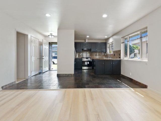 3913 W 178th St ##A - Photo 3 of 13