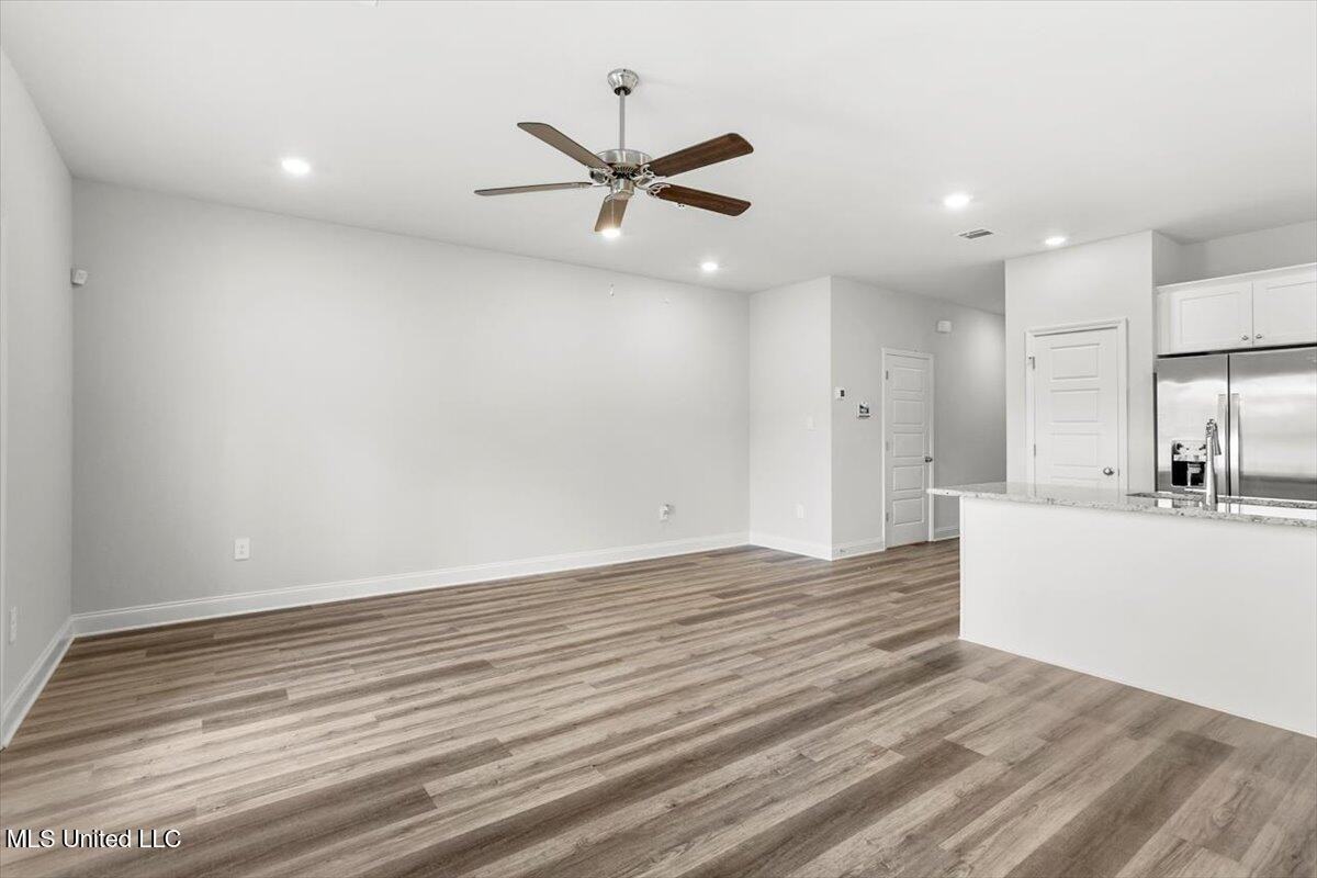 12314 Sinclaire Dr - Photo 7 of 41