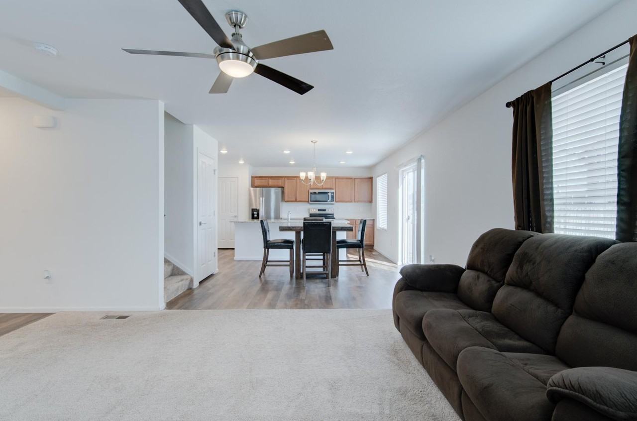 10489 Luneth Dr - Photo 4 of 22