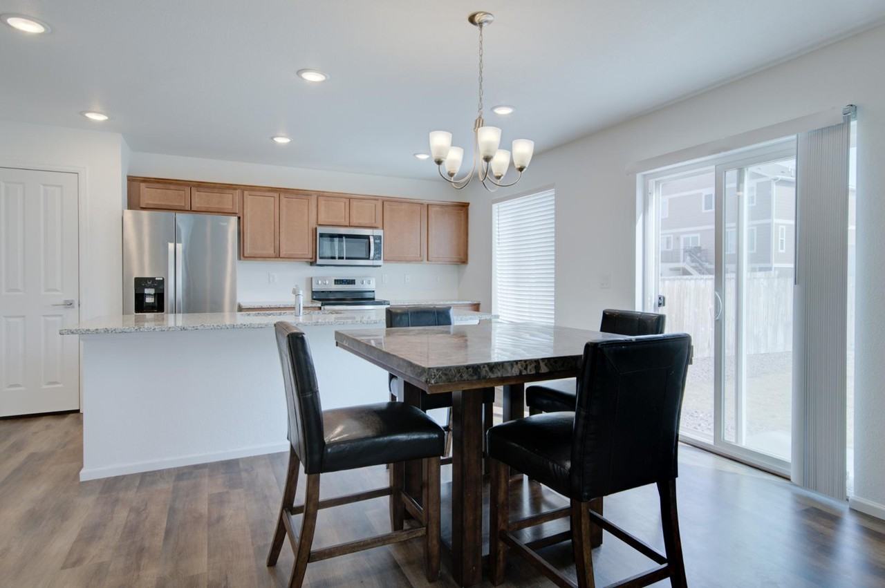 10489 Luneth Dr - Photo 6 of 22