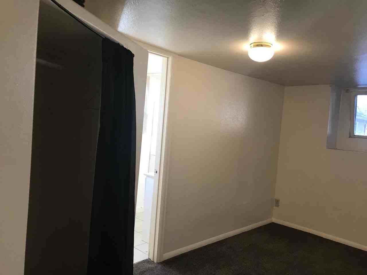 630 E Boulder St - Photo 4 of 10