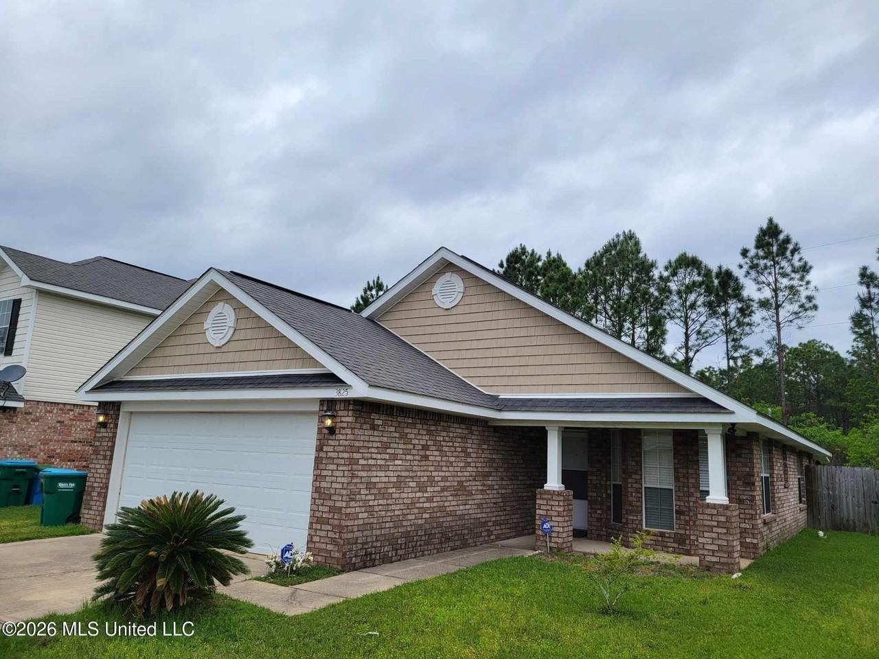 3825 Timberlake Dr