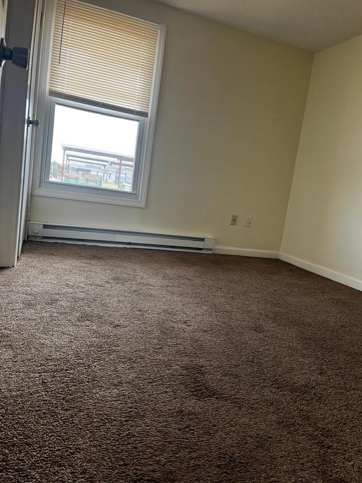 1749 Main St #D34 - Photo 3 of 17