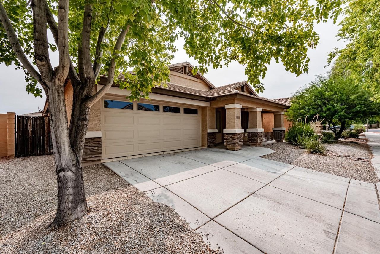 17571 W Eugene Ter - Photo 4 of 29