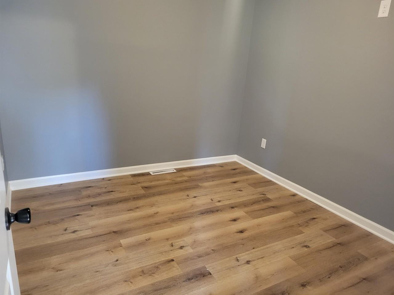 4738 Delaware St - Photo 7 of 14