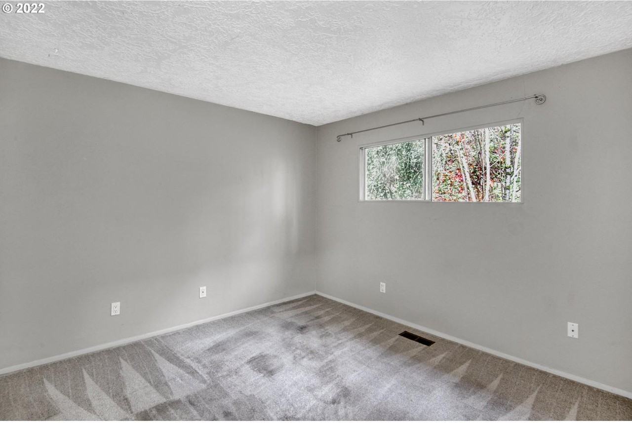 847 Sw Broadway Dr #31 - Photo 7 of 7