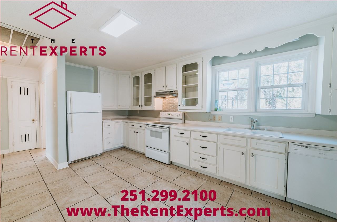 254 Pinehill Dr - Photo 6 of 31