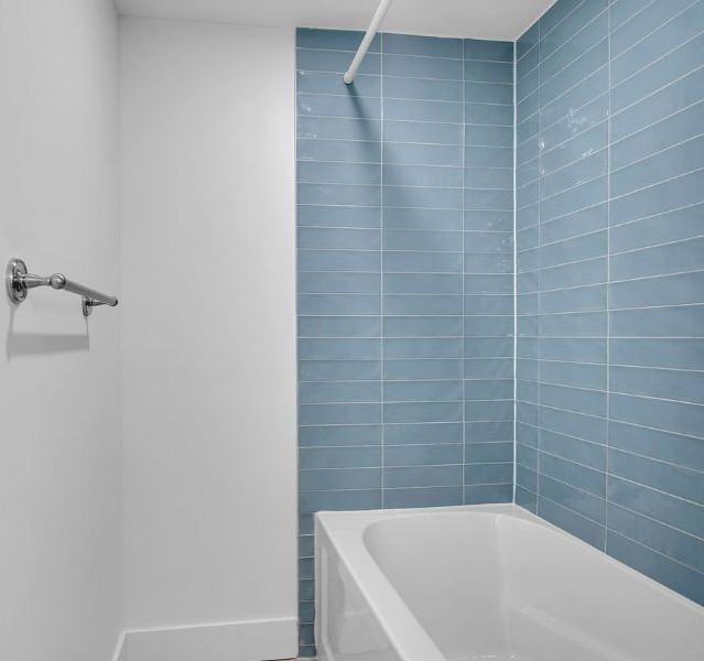 917 Hamilton - Photo 6 of 9