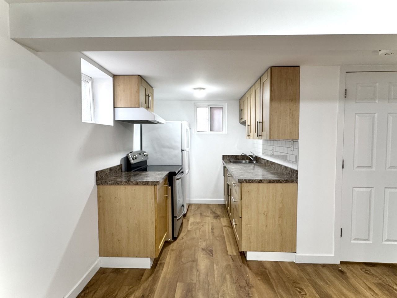 135 Chisholm Ave #5 - Photo 4 of 23