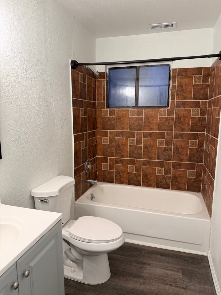 215 S 1400 W #215 - Photo 4 of 7