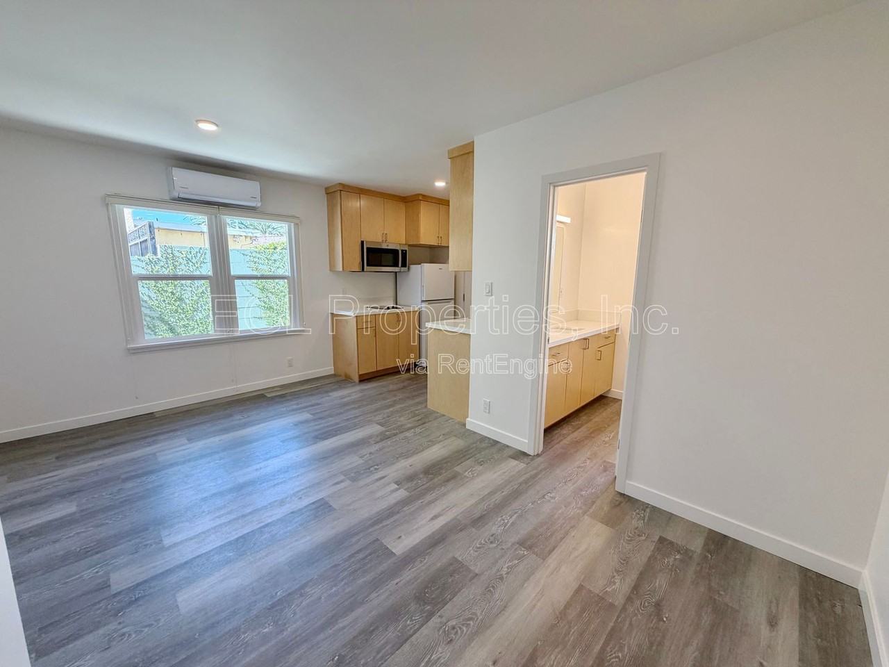 4239 1/2 W 64th St #4239-1-2 - Photo 6 of 14