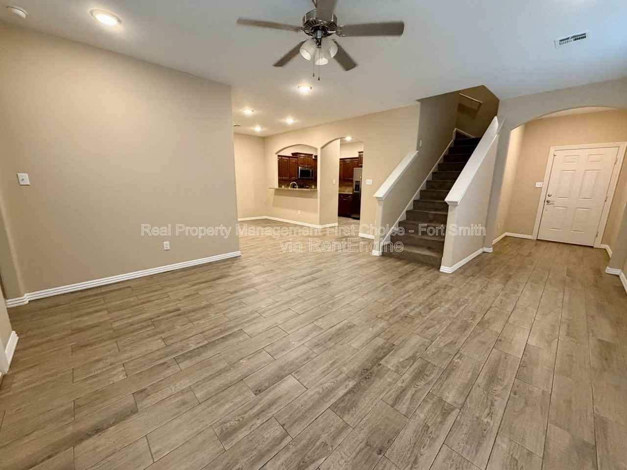 6609 Leightyn Ln - Photo 3 of 21