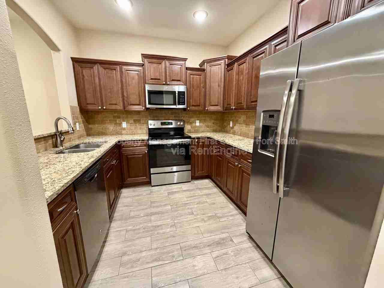 6609 Leightyn Ln - Photo 5 of 21