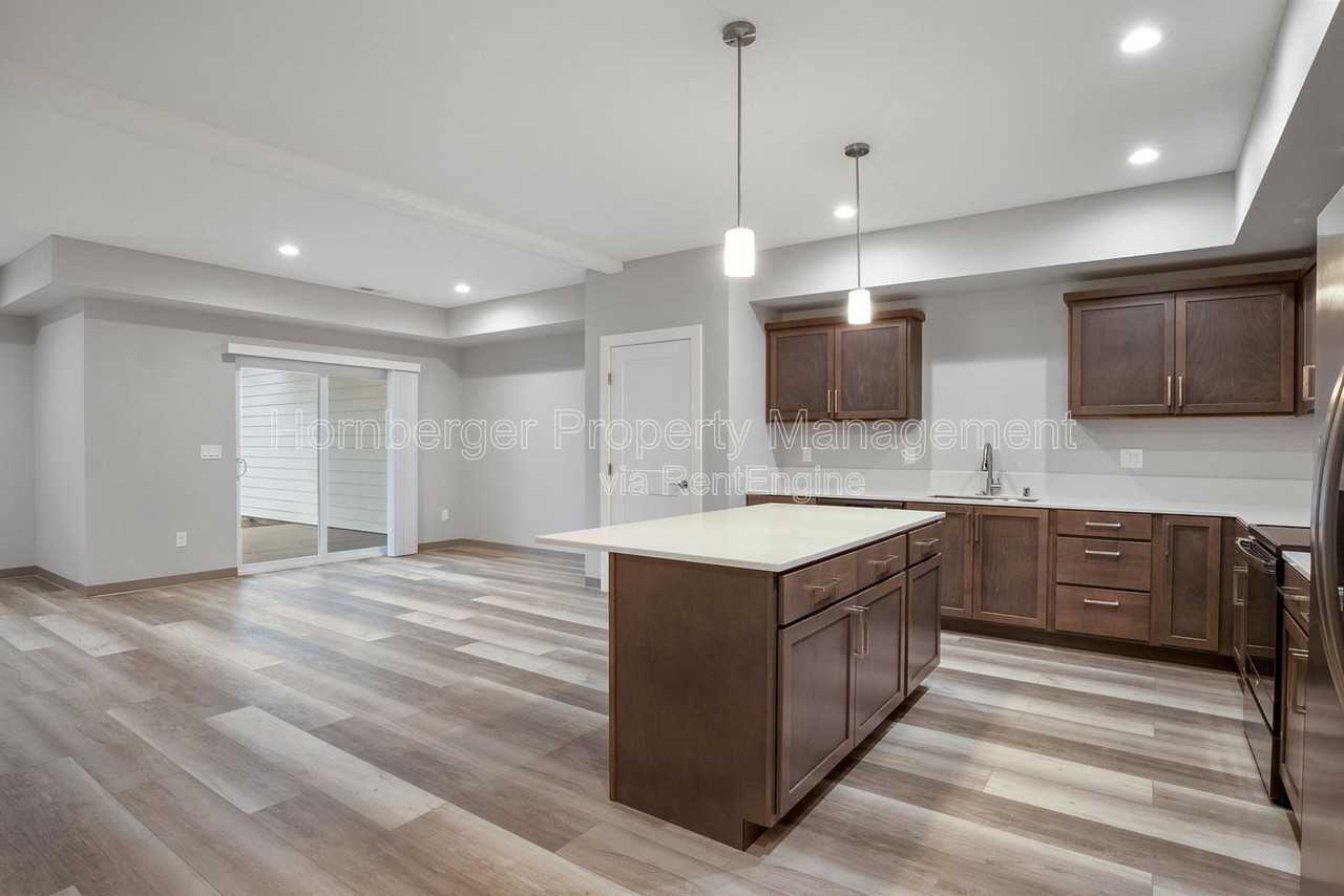 1603 N Manifold Ln - Photo 3 of 26