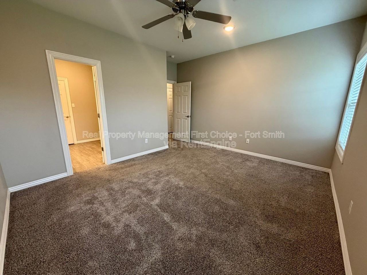 9919 Landry Dr - Photo 6 of 22