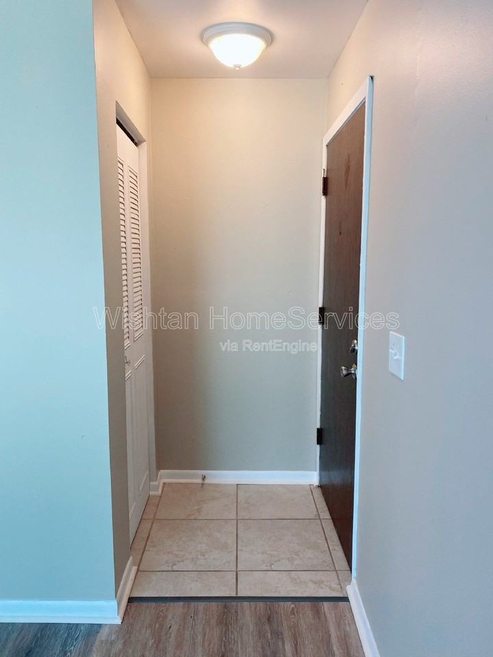 202 N Charleston Blvd #2 - Photo 6 of 19