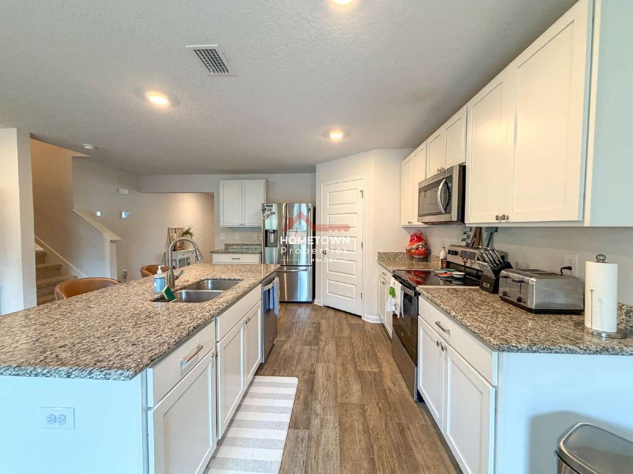 5469 Merlin Way - Photo 6 of 43