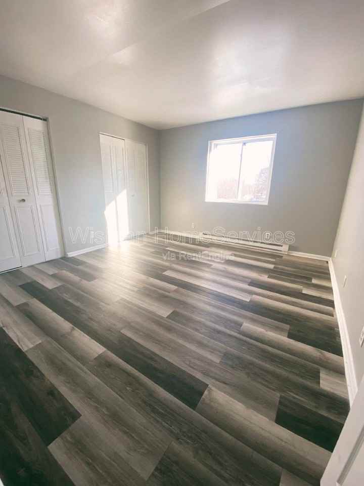 204 N Charleston Blvd #6 - Photo 6 of 15