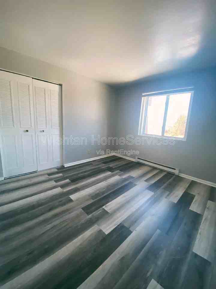 204 N Charleston Blvd #6 - Photo 7 of 15