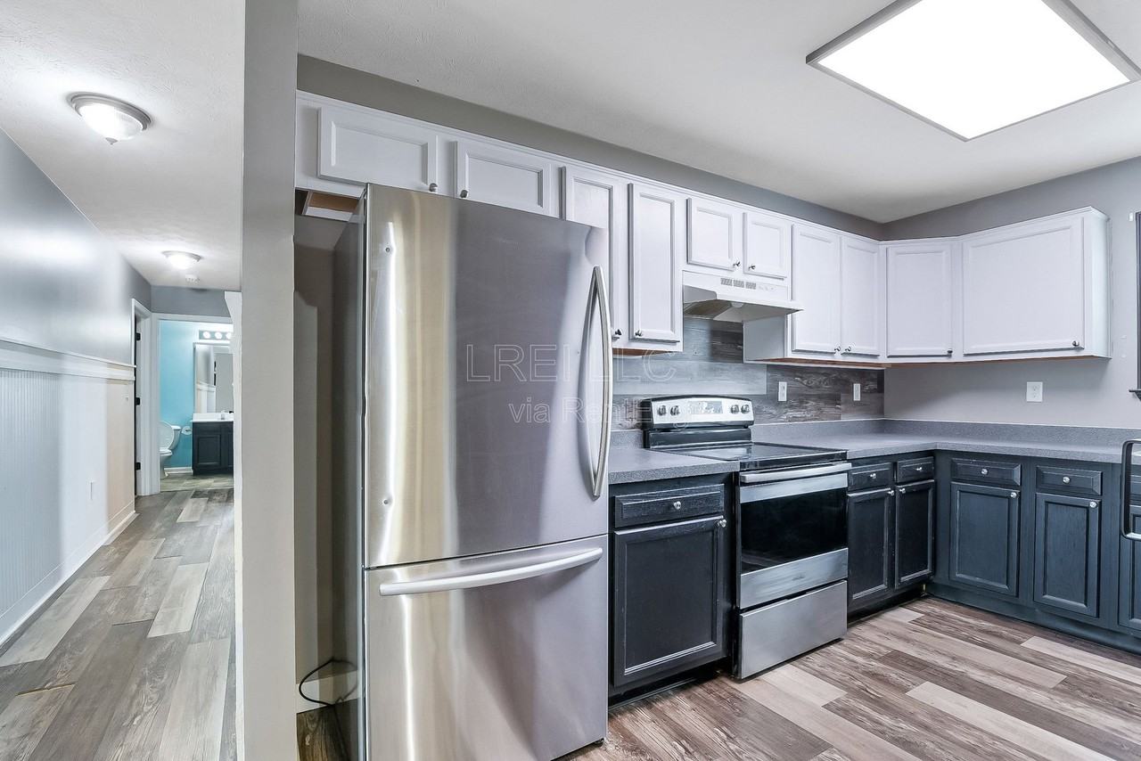 697 Red Hill Rd - Photo 4 of 13