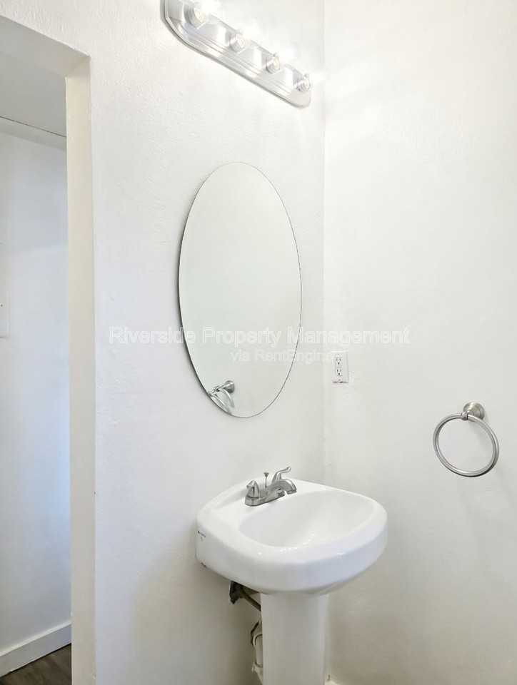 4566 Orange St #2 - Photo 6 of 7