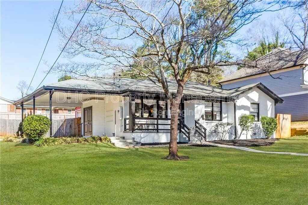 2968 Catalina Dr - Photo 2 of 28