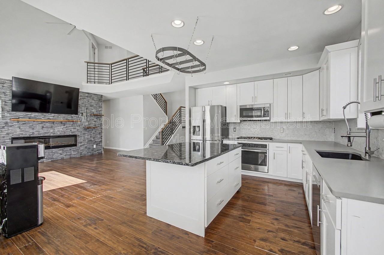 17196 Opal Hill Dr - Photo 7 of 28