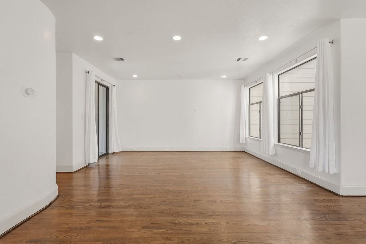 2816 Rusk St - Photo 5 of 25