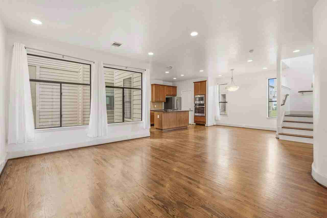 2816 Rusk St - Photo 6 of 25