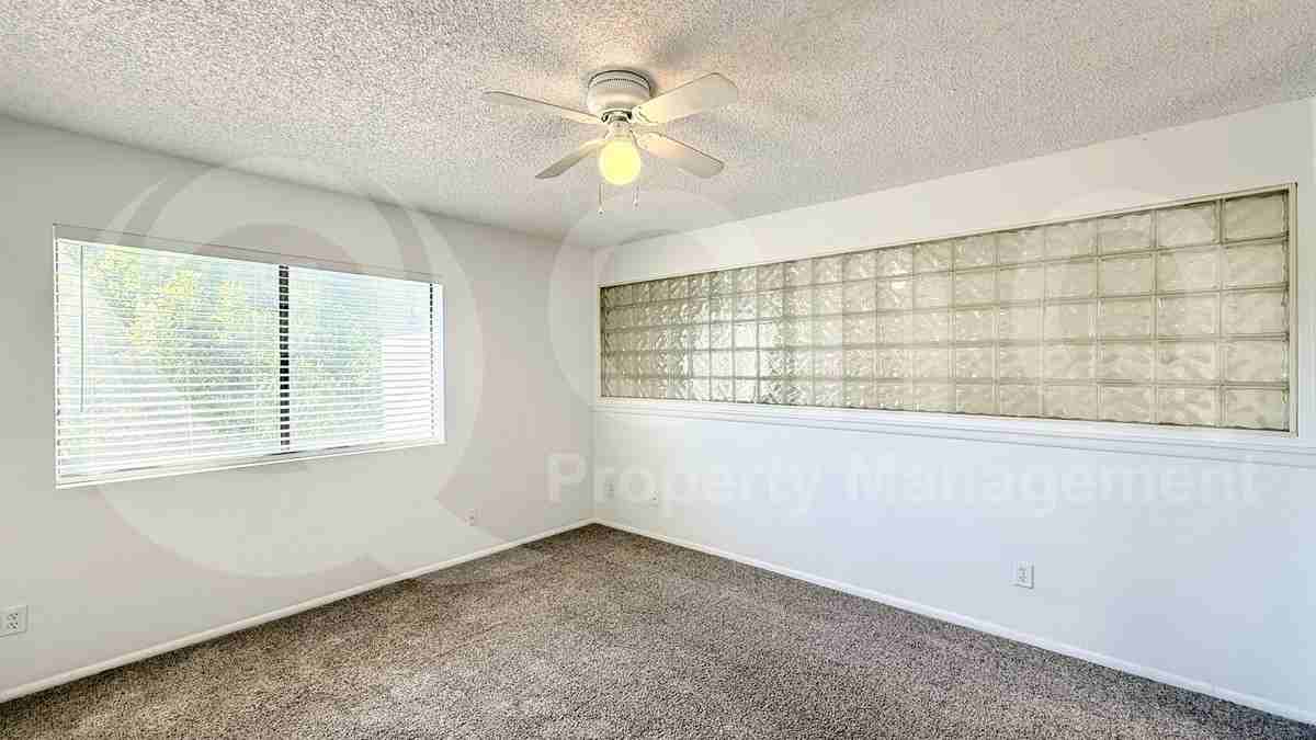 850 S River Dr #1084 - Photo 5 of 27