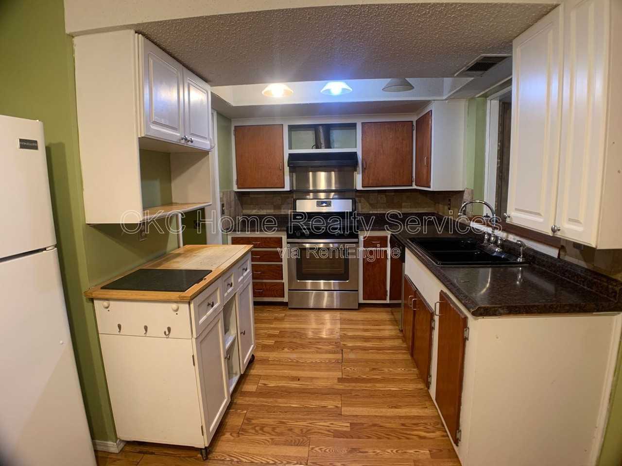 4900 S Dimple Dr - Photo 4 of 18