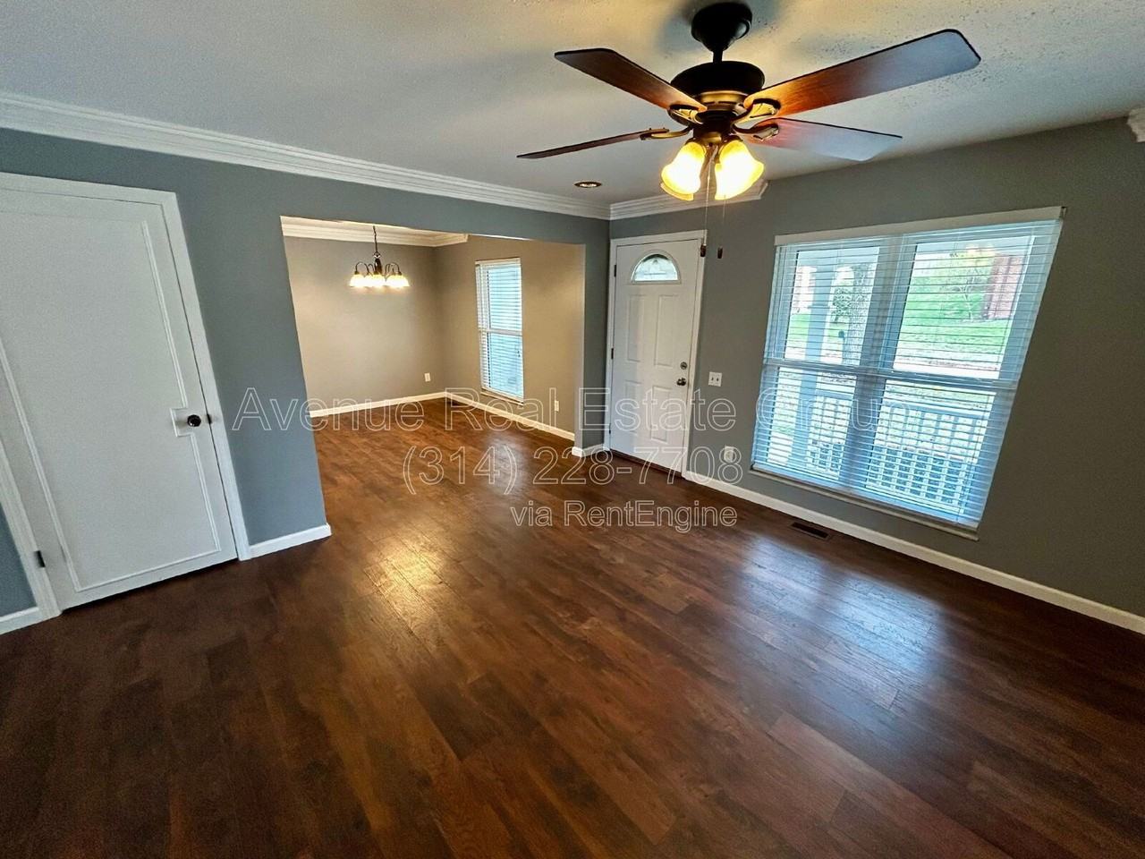 1639 Prestonpark Ln - Photo 2 of 16