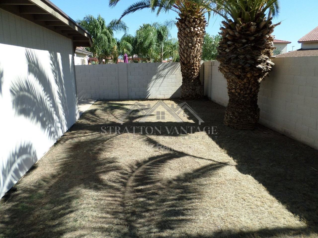 4933 W Evans Dr - Photo 4 of 11