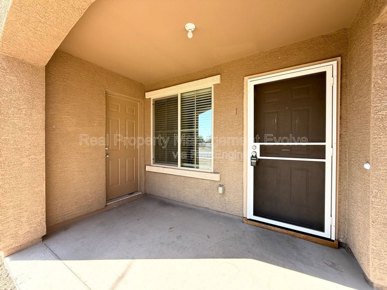 10402 N 9th Ave #1 - Photo 2 of 21