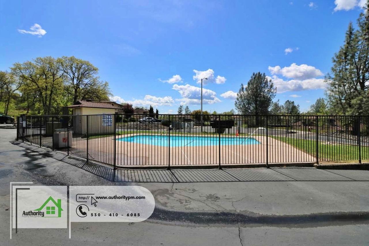 300 Boulder Creek Dr #26 - Photo 3 of 7