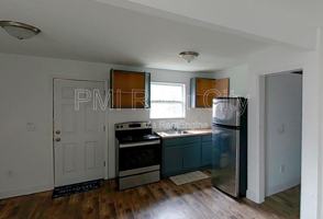 featured image of 1637 W 34th St