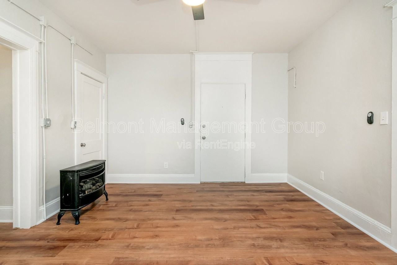 612 S Park Ave #2 - Photo 3 of 17