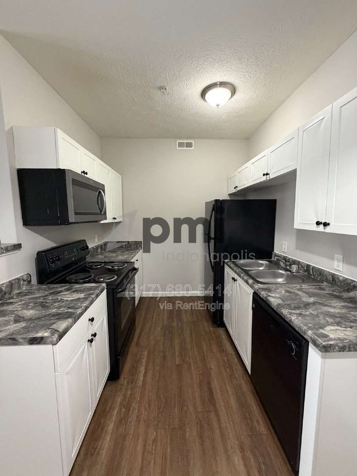 858 Taylor Station Rd #858-101 - Photo 3 of 10