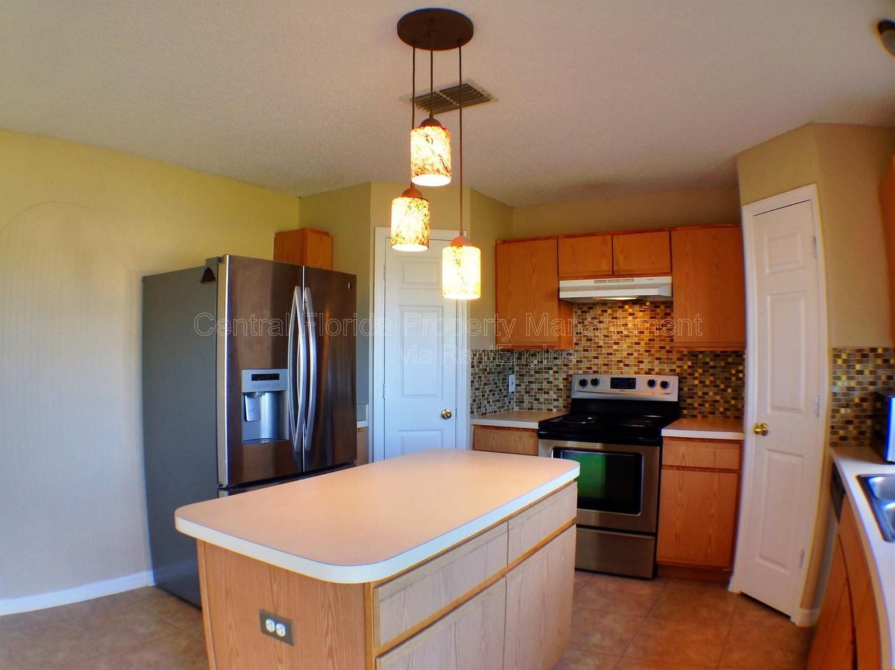 4437 Stonemeadow Dr - Photo 3 of 16