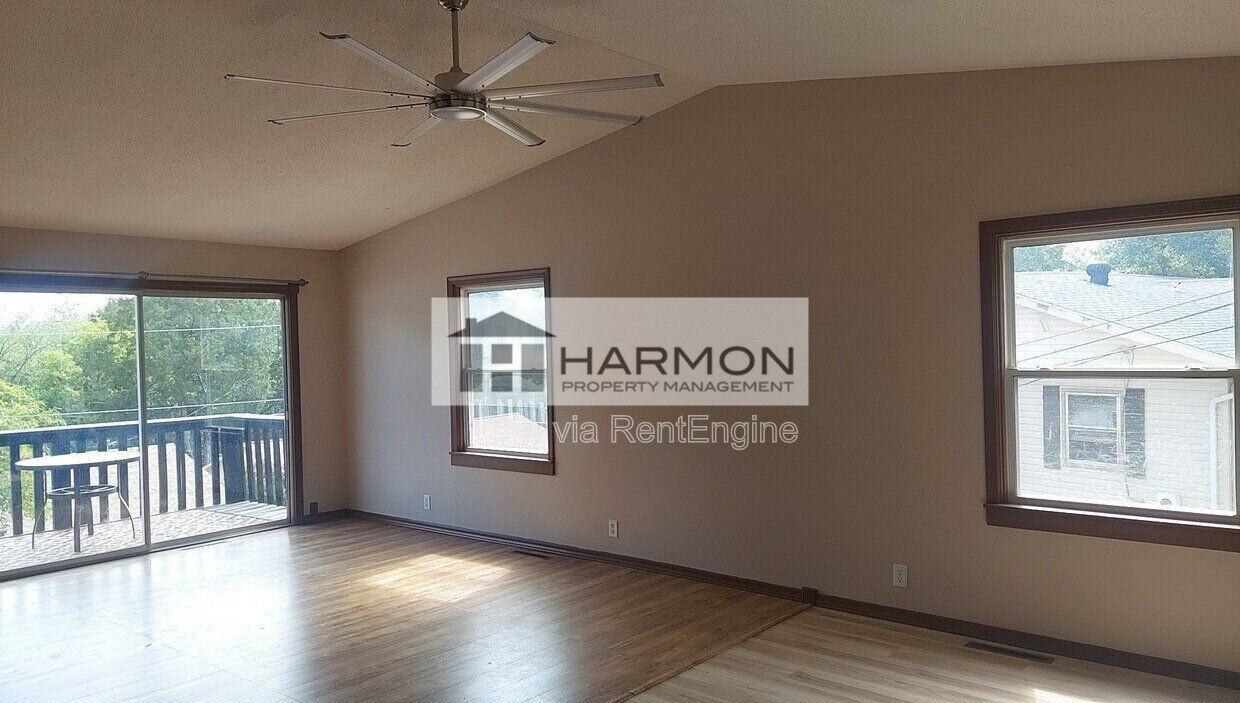 170 Cherokee Dr - Photo 2 of 10