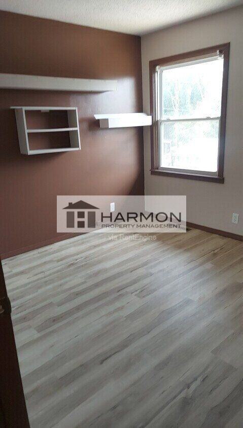 170 Cherokee Dr - Photo 6 of 10